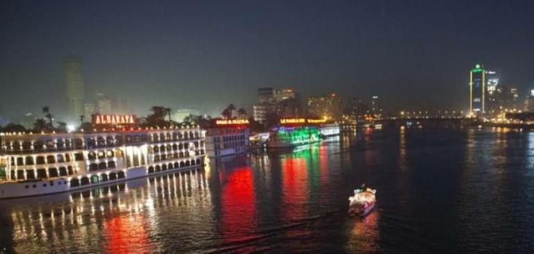 نهر النيل أثناء المساء 