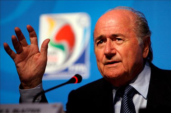 بلاتر يطالب بمنح منتخبات الكونكاكاف مكانا اضافيا في كأس العالم