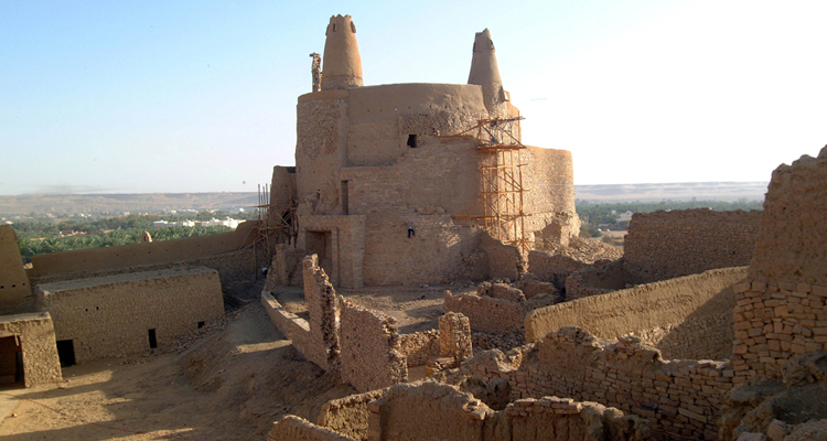 ” قلعة مارد ”  في دومة الجندل معلمة تراثية