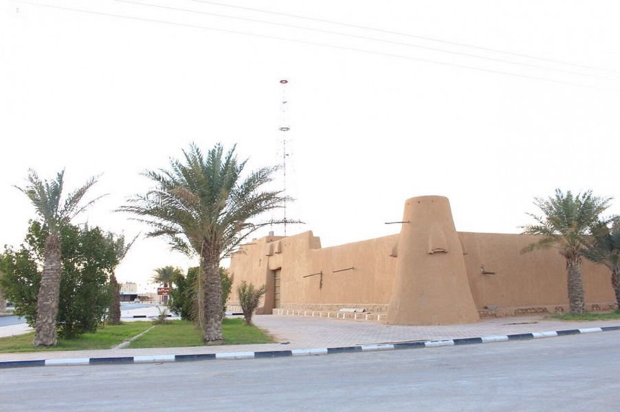 قصر الملك عبدالعزيز في قرية "لينة".. إطلالة تاريخية عمرها 84 عامًا