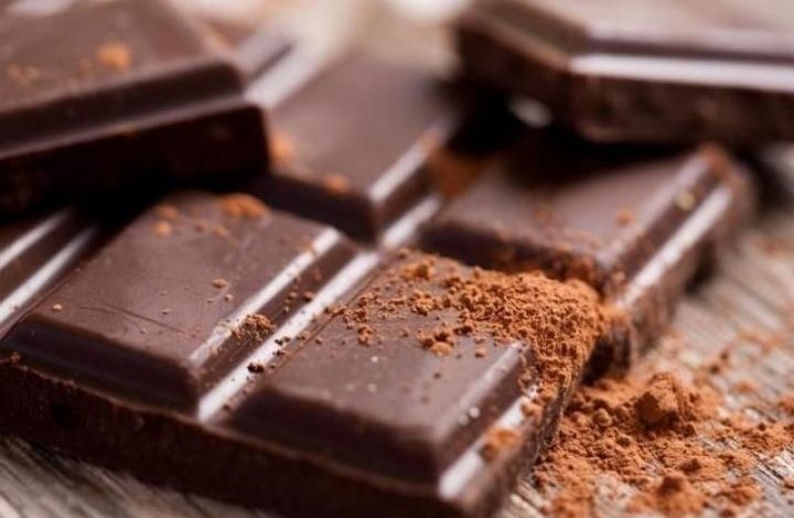 دراسة: ما علاقة الشوكولاتة بالصداع النصفي ؟ 