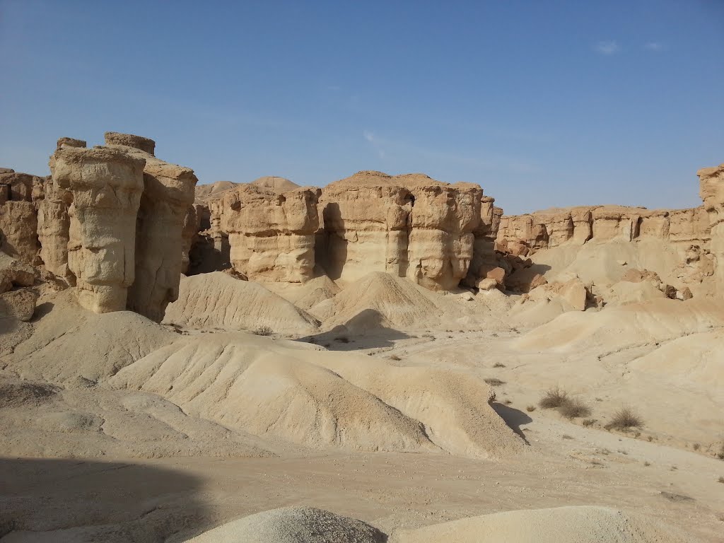 جبل شدقم بالأحساء.. لوحة فنية في قلب الصحراء