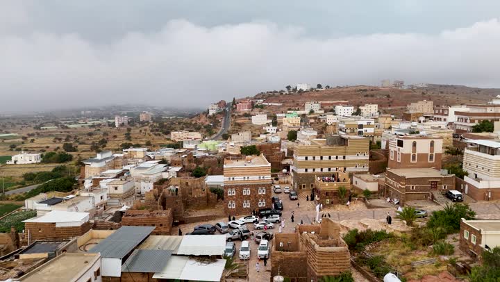 قرية "آل ينفع" الأثرية بمنطقة عسير