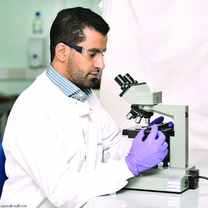 د. ماجد فيصل الغريبي  يحقق إنجازاً علمياً للقضاء على انتشار البكتيريا الخارقة