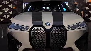 جديد BMW: سيارة تغيّر لونها مثل "الحرباء"