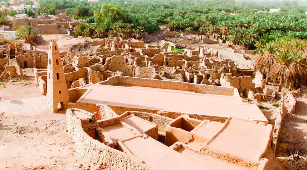 حي الدرع في دومة الجندل يجسد تراث وتاريخ منطقة الجوف