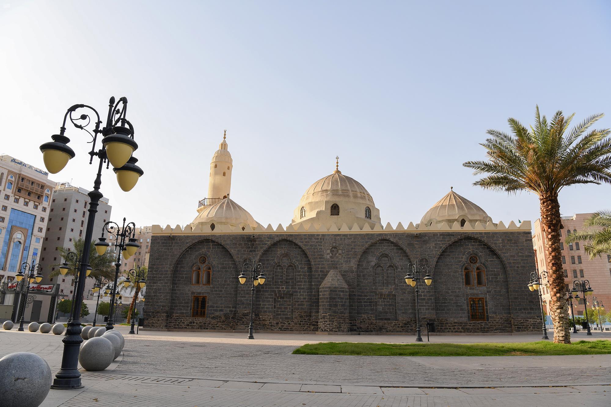 مسجد الغمامة.. معلم تاريخي وأثري بالمدينة المنورة