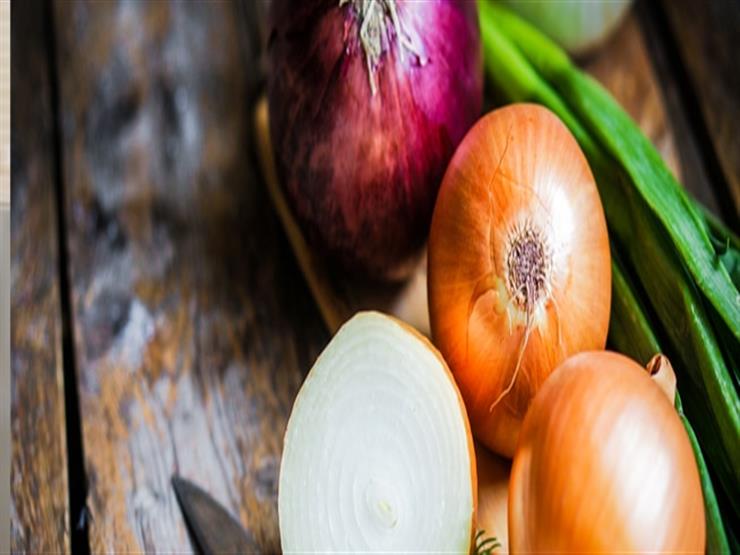 6 فوائد صحية مهمة لتناول البصل النيئ