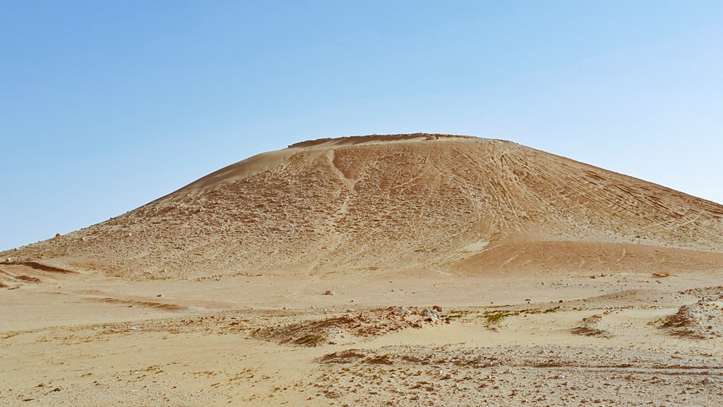  التلال.. معالم طبيعية جغرافية تثري التنوع البيئي بمنطقة الحدود الشمالية