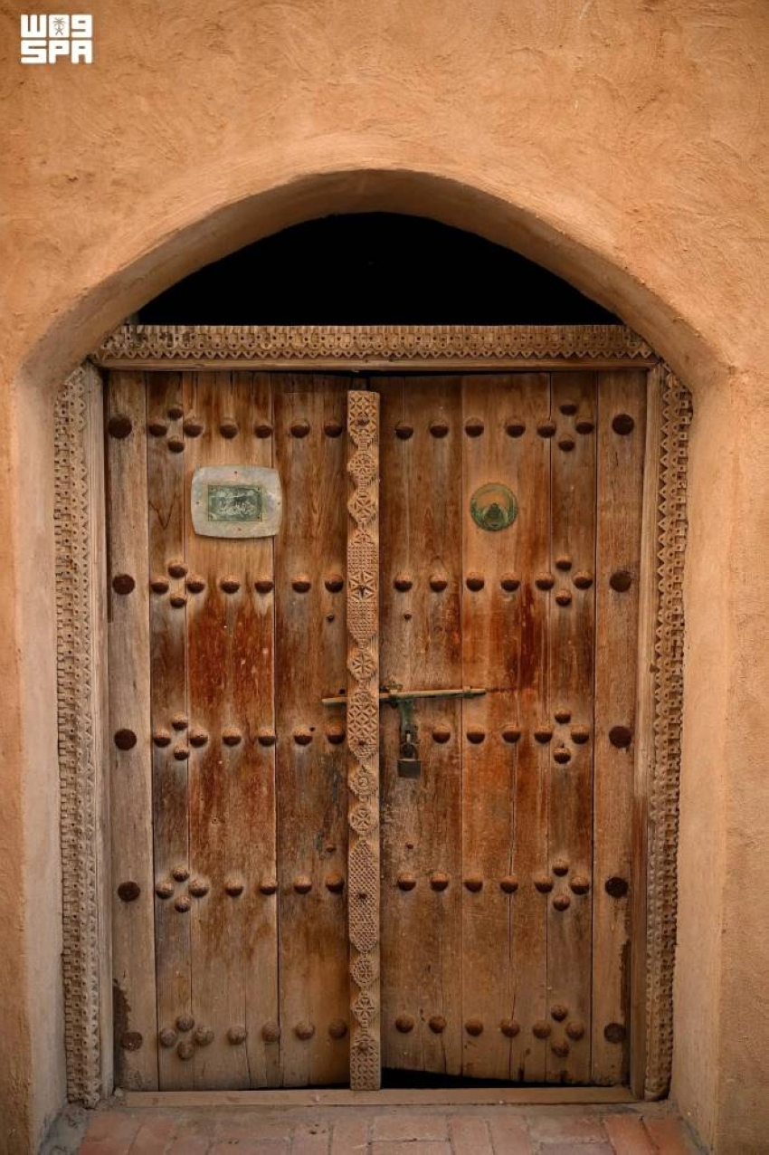 نقوش وزخارف جزيرة دارين وتاروت تبرز هوية العمارة السعودية بالمنطقة الشرقية