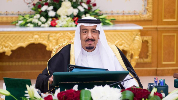 خادم الحرمين الشريفين يرأس جلسة مجلس الوزراء