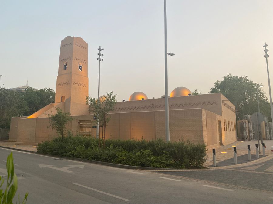 مسجد المدي يحمل عبق التاريخ الإسلامي والحضارة العريقة