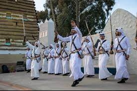 الفنون الأدائية " الراقصة " أحد أشكال الفنون الأدائية في الباحة