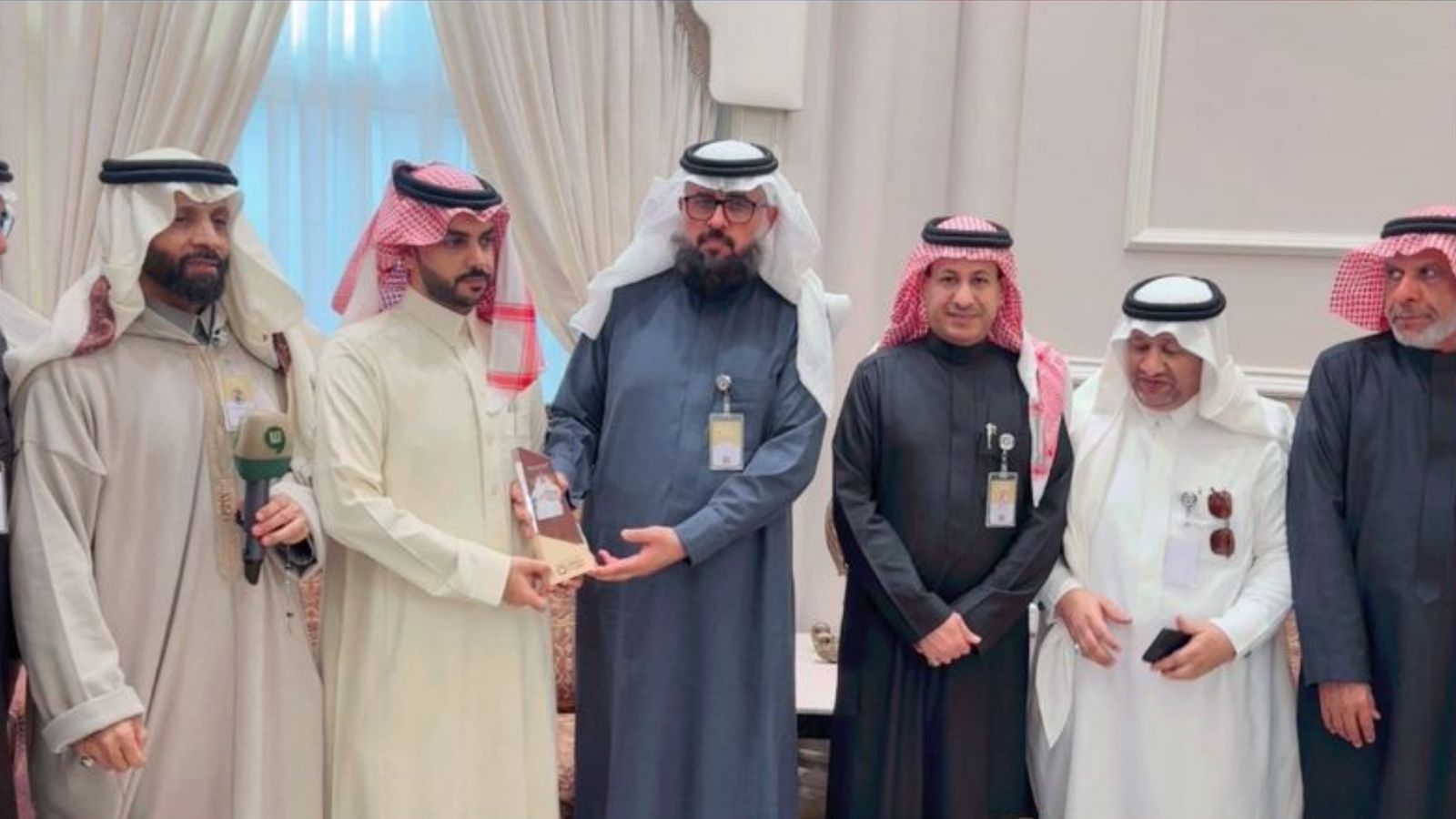 فريق عمل الموسوعة العالميّة - كيوبيديا يزور رجل الأعمال والراعي الاستراتيجي للزيارة الاستاذ / فهد بن حمد بن ناصر القحطاني