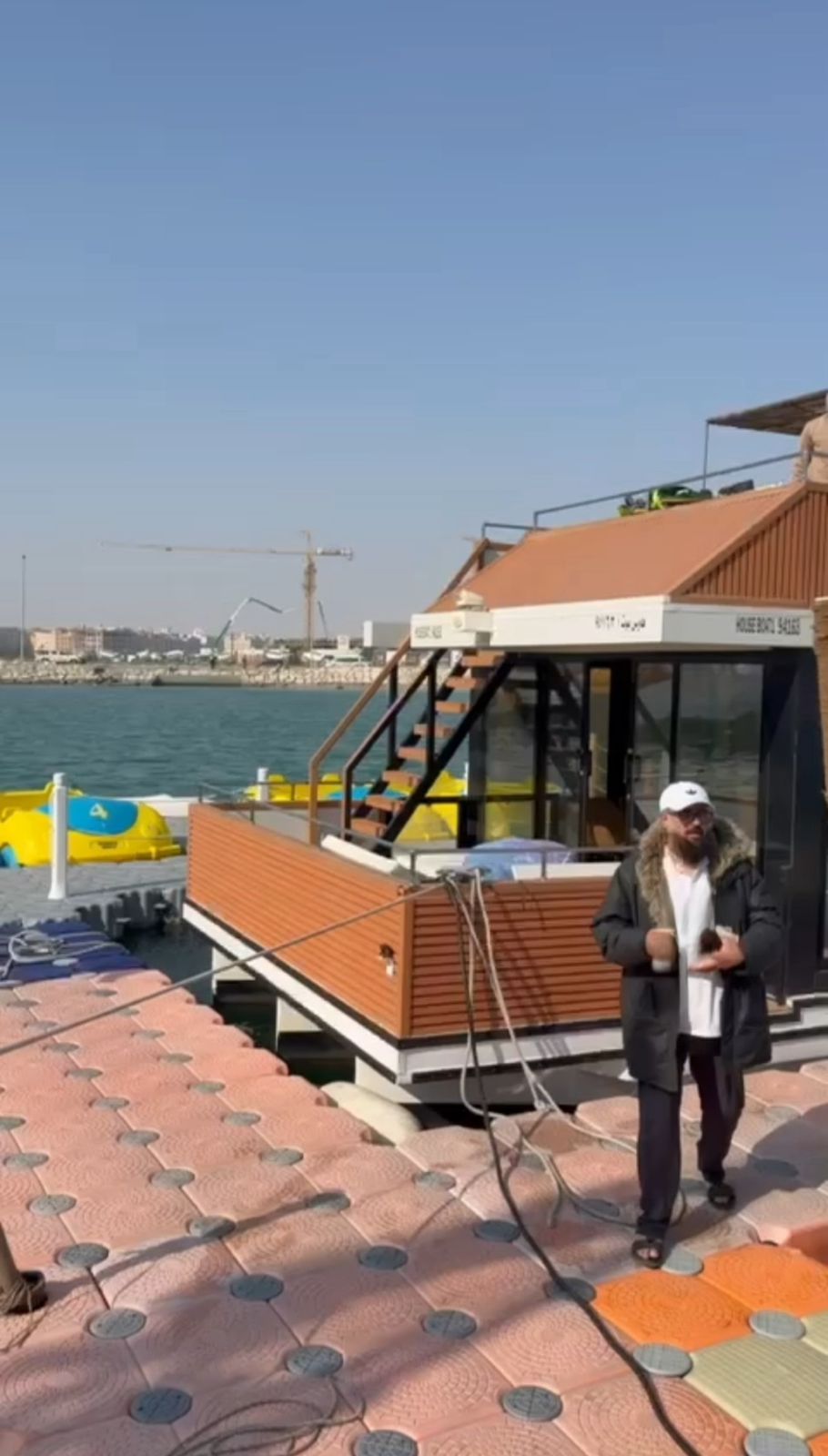 تنظيم فريق موسوعة كيوبيديا لجولة ترفيهية بحرية بالخبر
